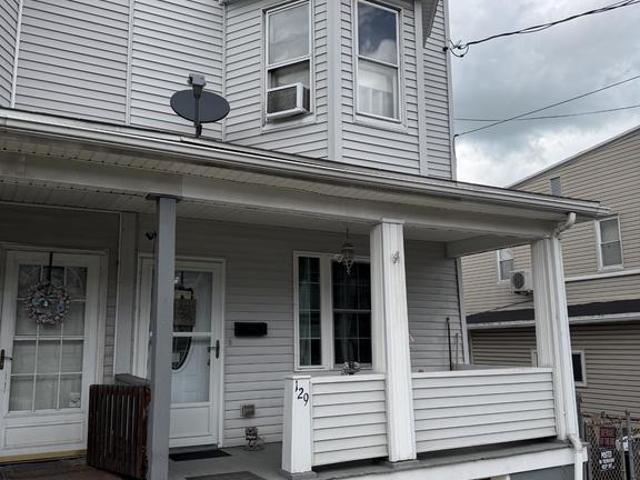 Townhouse for sale in Coaldale, Pennsylvania