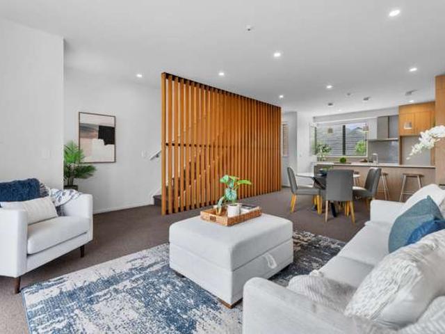 Townhouse for sale in Glen Innes