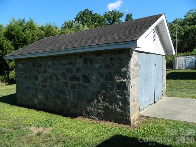 House for sale in Lenoir, North Carolina
