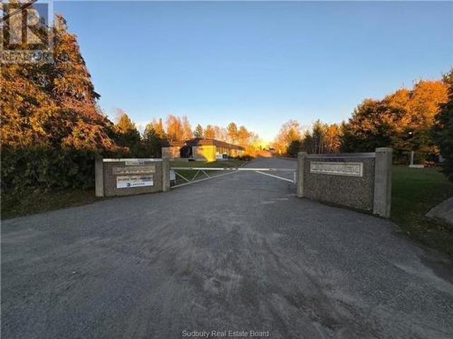 Commercial for rent in Wanup, Ontario