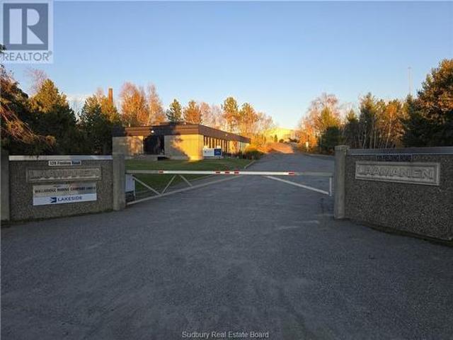 Commercial for rent in Wanup, Ontario