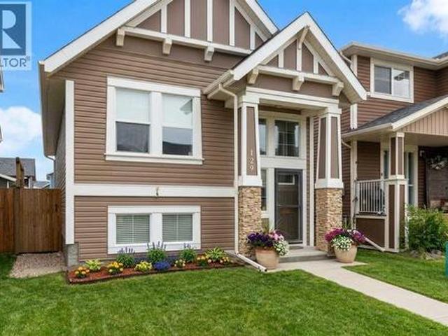 House for sale in Fireside, Town of Cochrane
