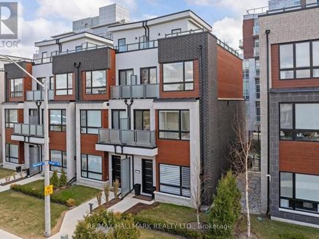 Townhouse for sale in Mississauga, Ontario