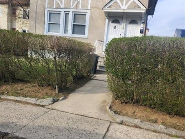 House for sale in Mount Vernon, New York