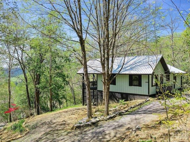 Apartment for rent in Bakersville, North Carolina