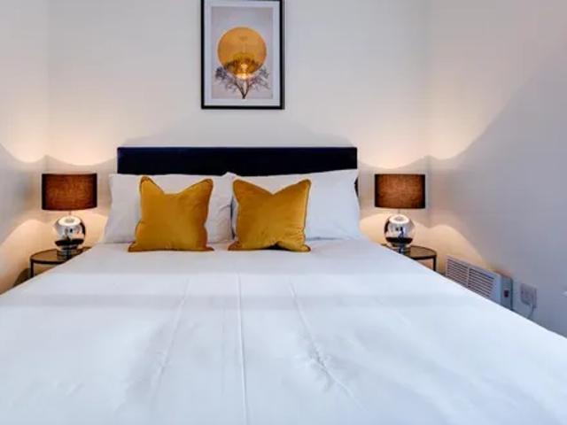 Apartment for rent in London Borough of Merton, Mitcham