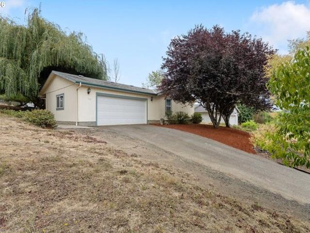 House for sale in Oregonia