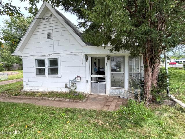 House for sale in Wynantskill, New York