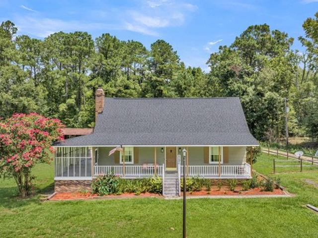 House for sale in Moncks Corner, South Carolina