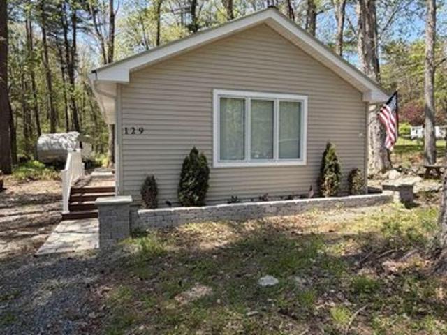 House for sale in Hawley, Wayne County