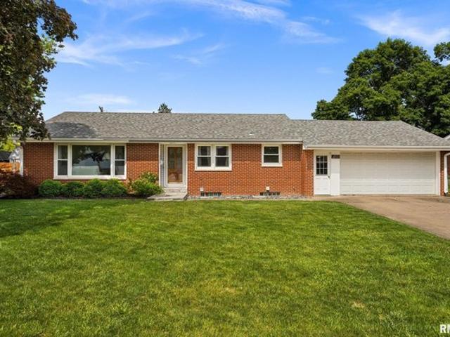 House for sale in Morton, Illinois