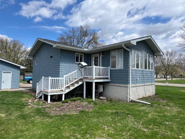 House for sale in Litchfield, Minnesota