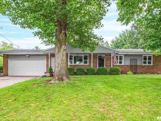 House for sale in Morton, Illinois
