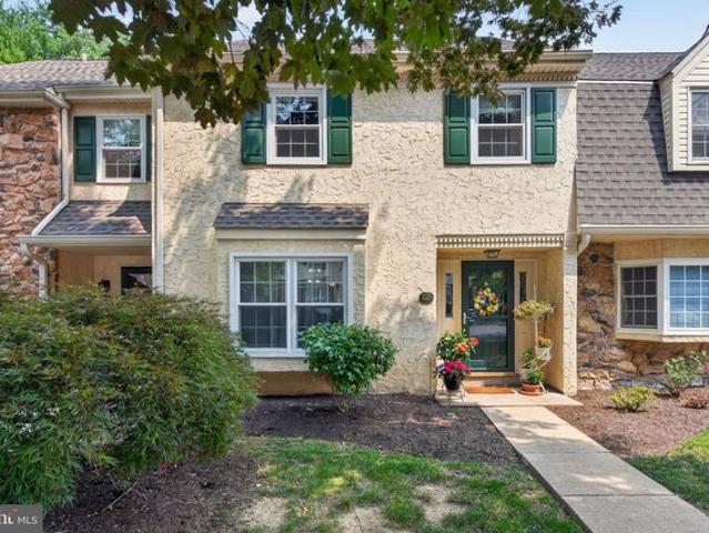Townhouse for sale in Millersville, Pennsylvania