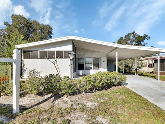 House for sale in Lake Helen, Volusia County