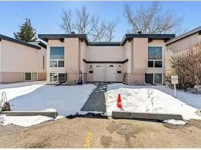 Condo for sale in Northwest, Alberta