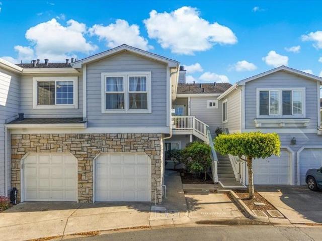 Condo for sale in San Mateo, California