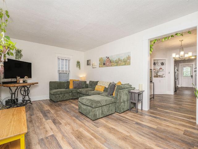 House for sale in Plainwell
