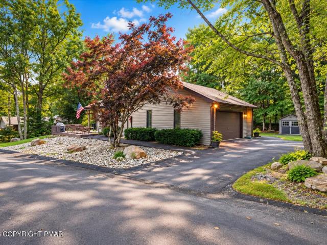 House for sale in Kresgeville, Pennsylvania
