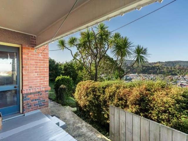 House for sale in Otakou