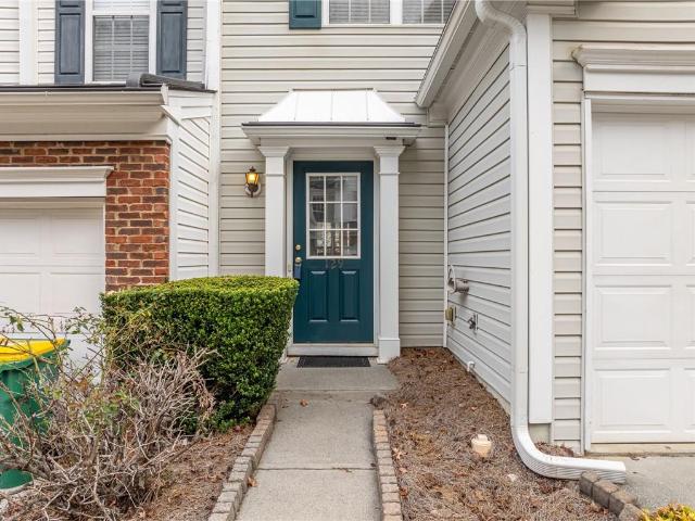 Townhouse for sale in Woodstock, Georgia