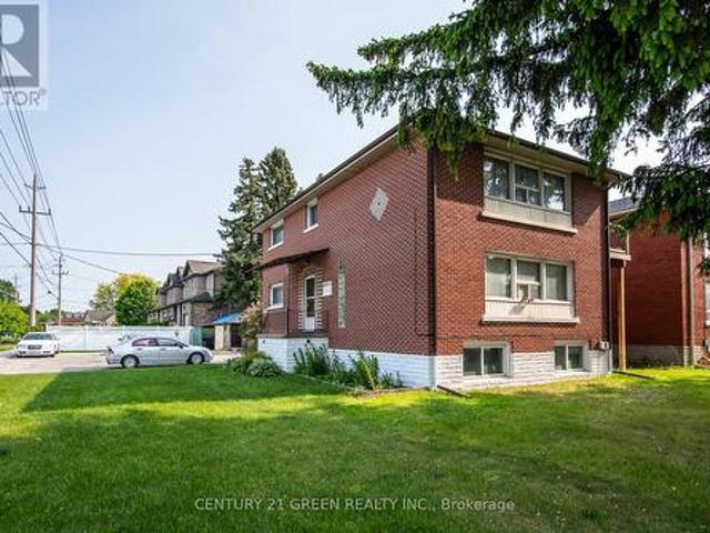 Property for sale in Rosemount, Kitchener