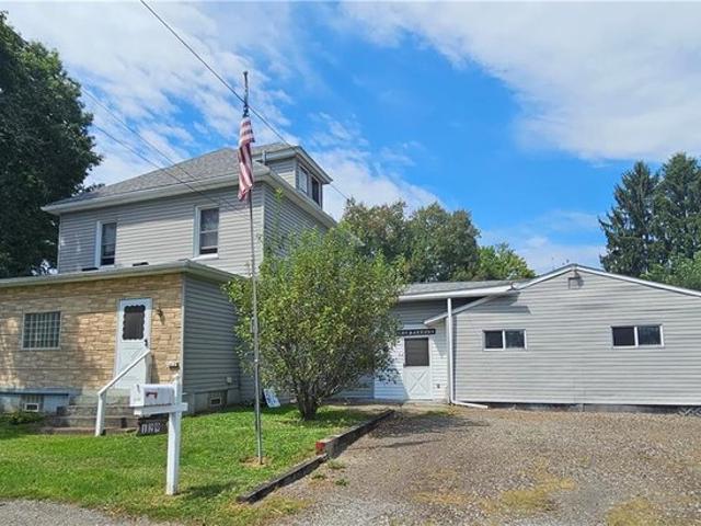 House for sale in Ellwood City, Pennsylvania