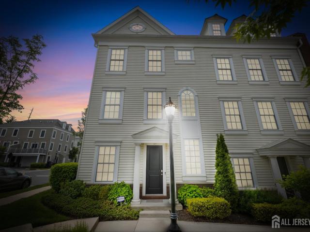 Townhouse for sale in Wood Ridge