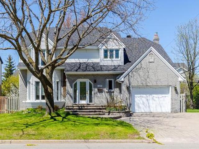 House for sale in Kirkland