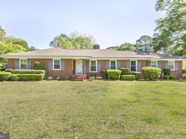 House for sale in Cochran, Georgia