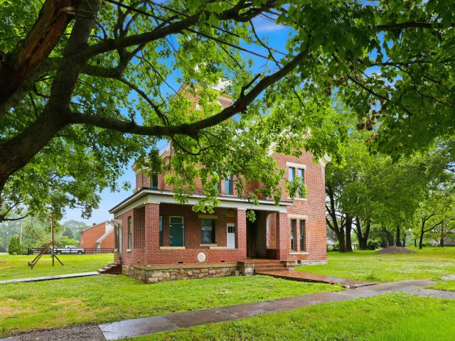 House for sale in Midway, Kentucky