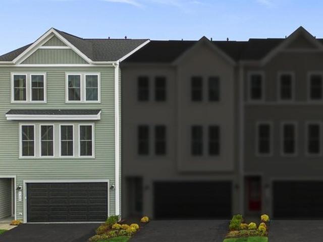 Townhouse for sale in Virginia