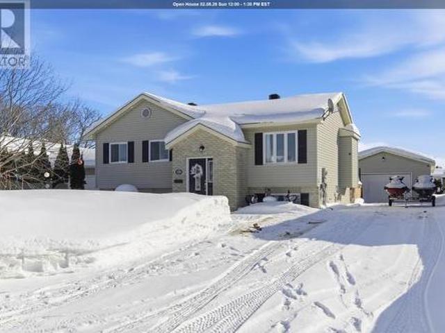 House for sale in Sault Sainte Marie, Ontario