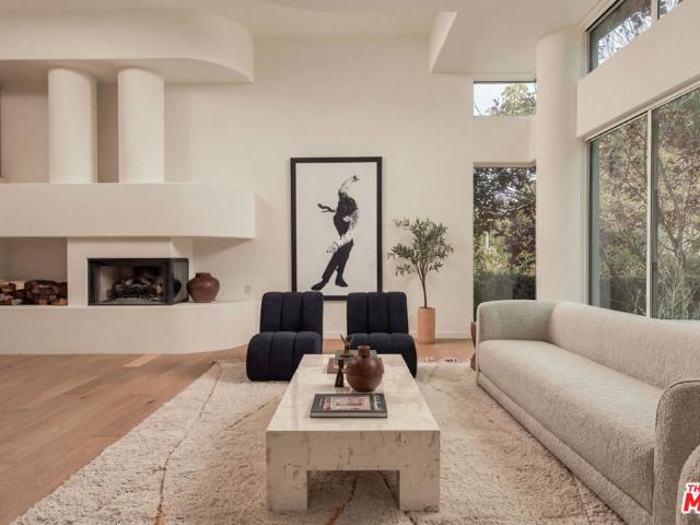 House for sale in Canoga Park, California