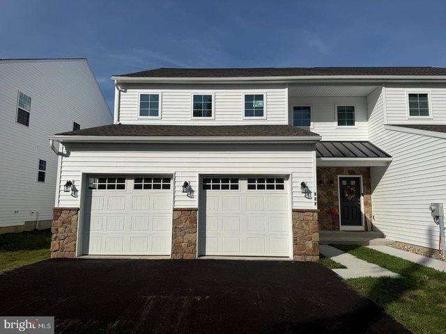 Townhouse for sale in Bechtelsville, Berks County