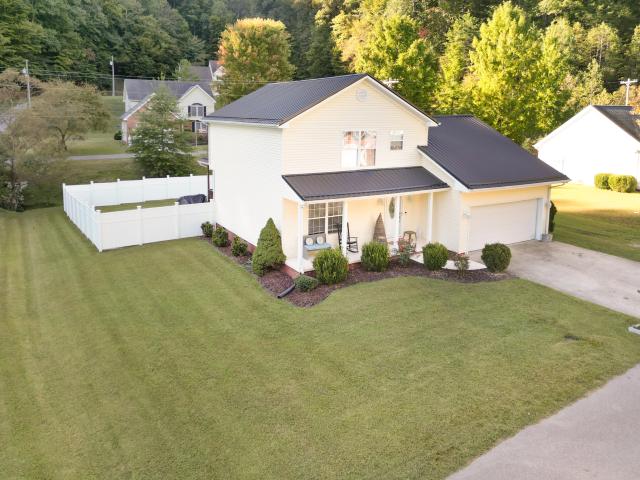 House for sale in Van Lear, Johnson County