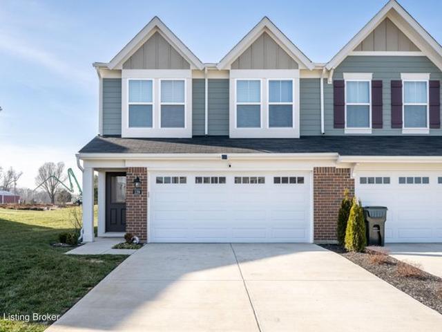 Townhouse for sale in Mount Washington, Kentucky