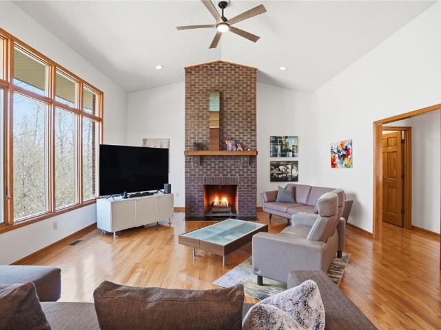 House for sale in West Union, South Carolina