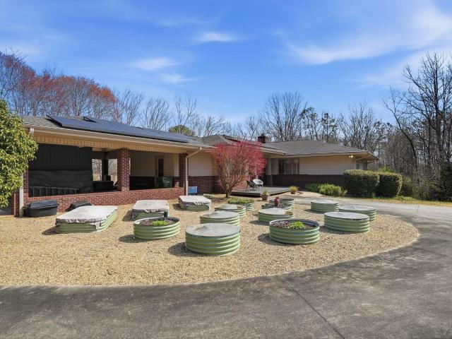 House for sale in West Union, South Carolina