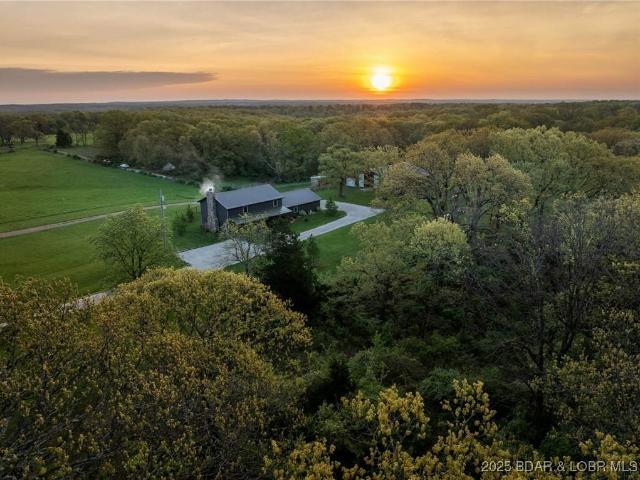 Commercial for sale in Eldon
