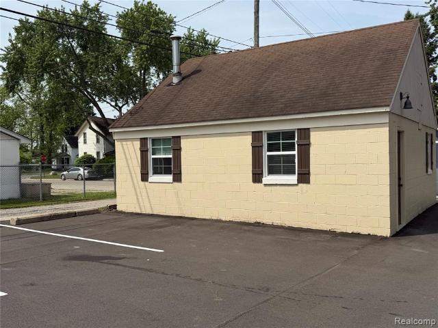 Commercial for sale in South Lyon, Michigan