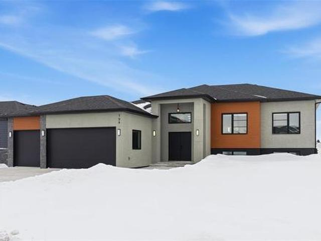 House for sale in Steinbach, Manitoba