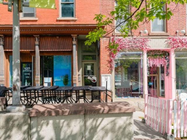 Commercial for rent in Sherbrooke, Quebec