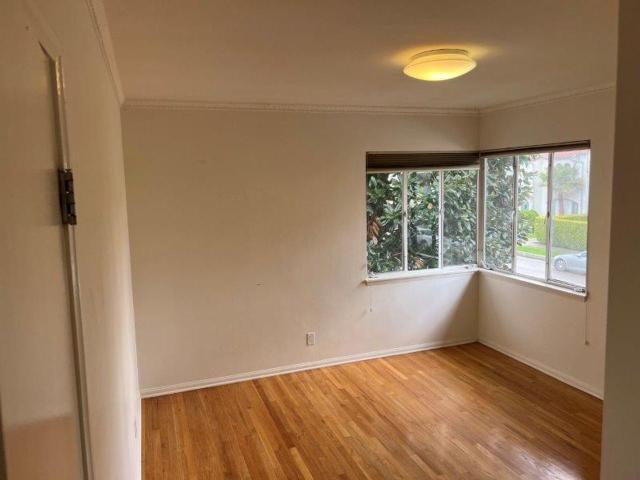 Apartment for rent in Canoga Park, California