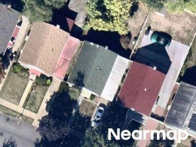 House for sale in Queens, Arverne