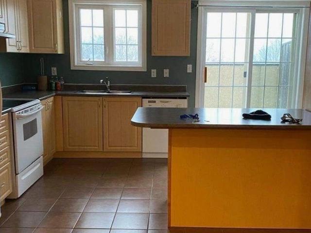 House for rent in Pickering, Golden Horseshoe