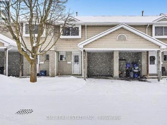 Townhouse for sale in Cambridge, Ontario