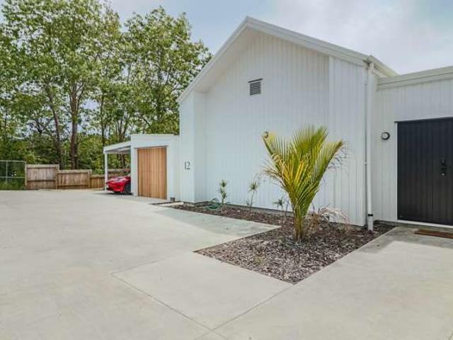 House for sale in Whangaparaoa