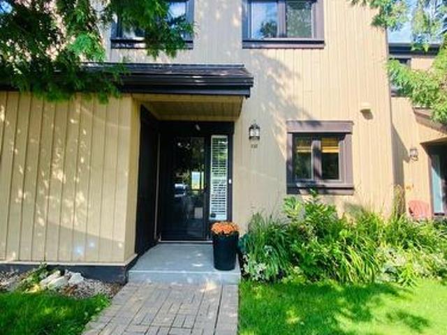 Townhouse for rent in Collingwood