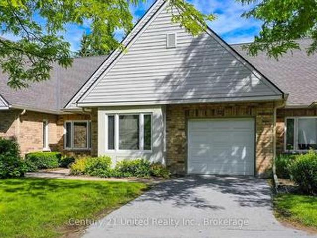 Townhouse for sale in Peterborough, Ontario